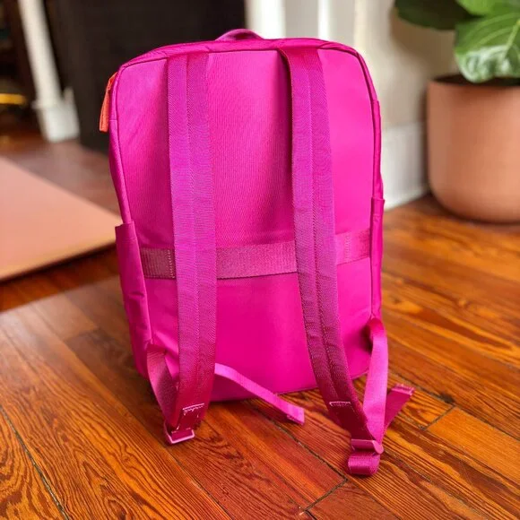 NWOT lululemon Everyday Backpack 2.0, 23L, Ripened Raspberry - Picture 4 of 8